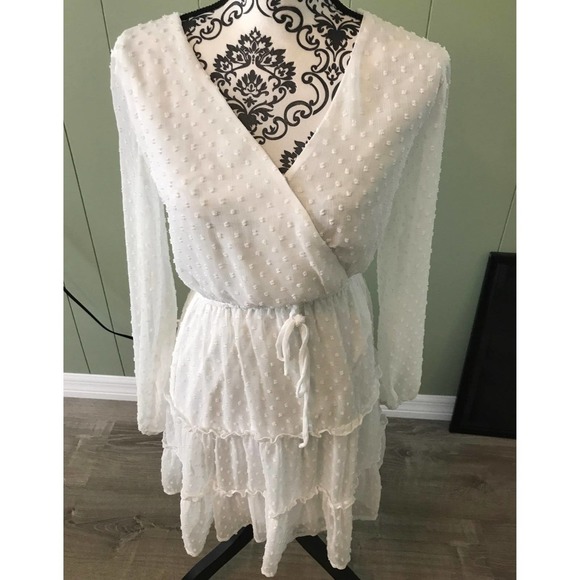 White sheer longsleeve Dress - Picture 2 of 4